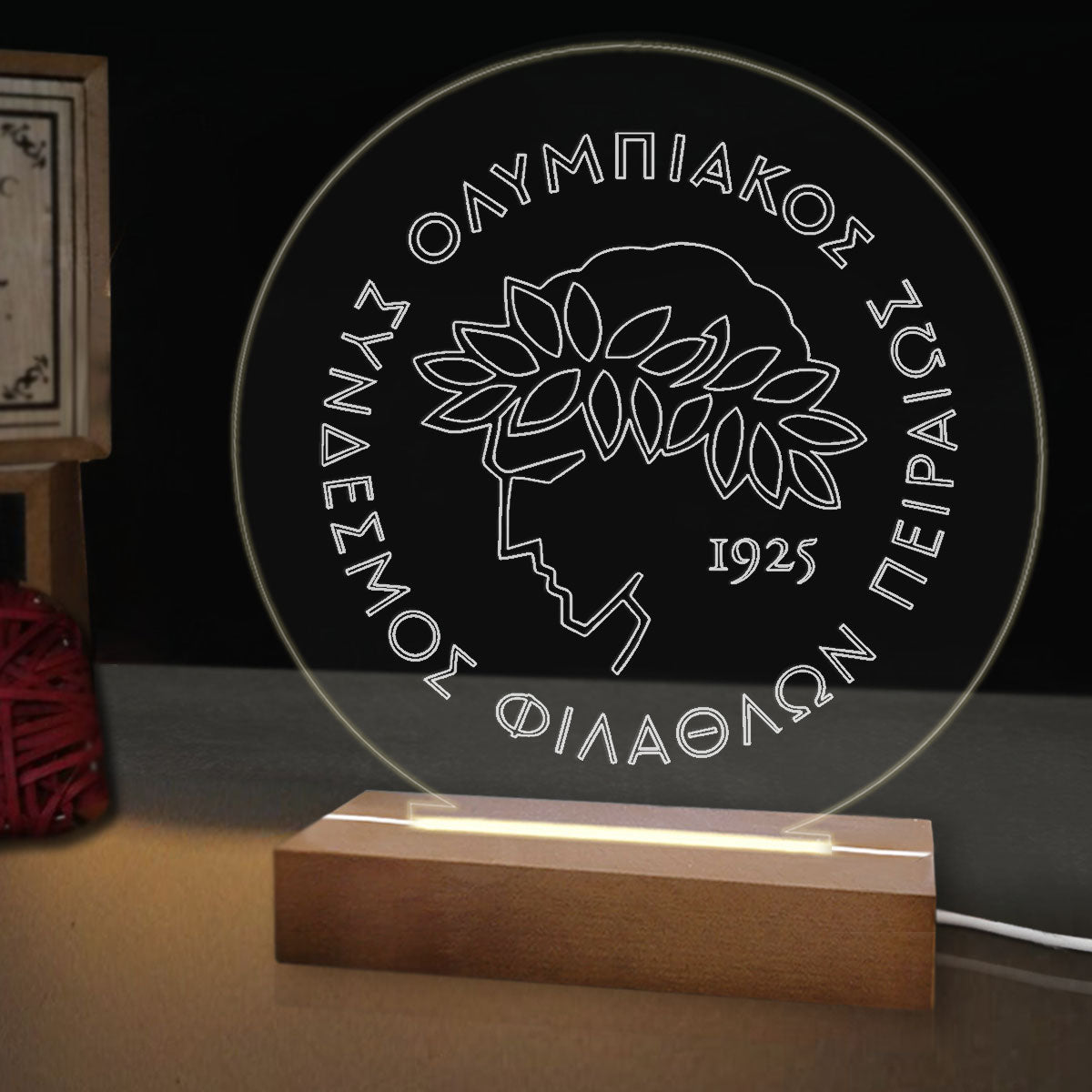 Eπιτραπέζιο φωτιστικό Ολυμπιακός
