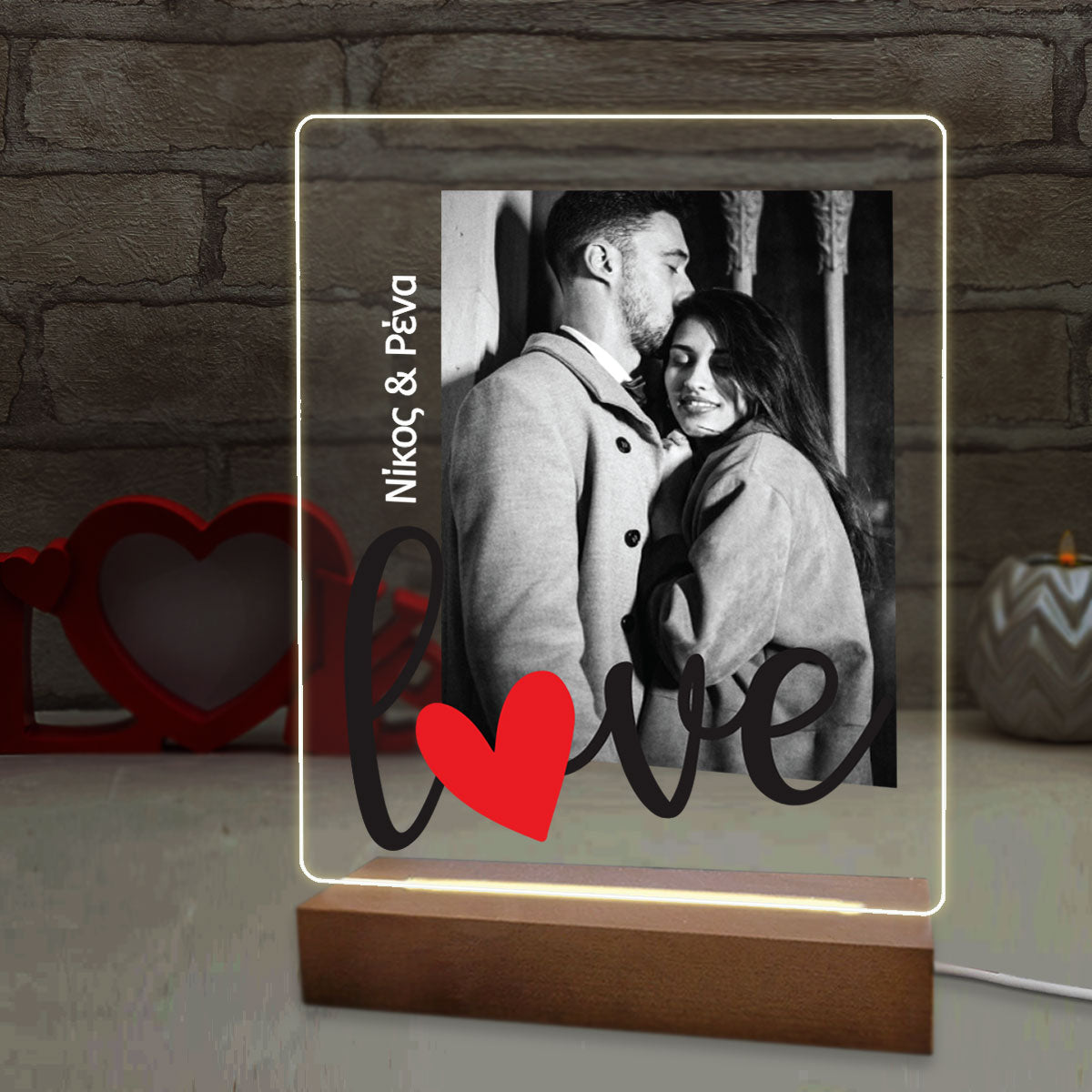 Επιτραπέζιο φωτιστικό love