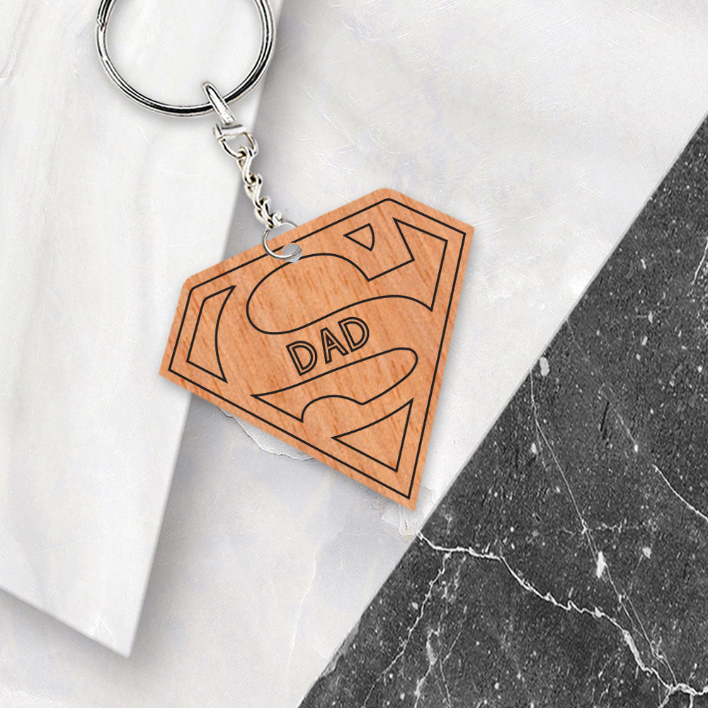 Ξύλινο μπρελόκ super dad